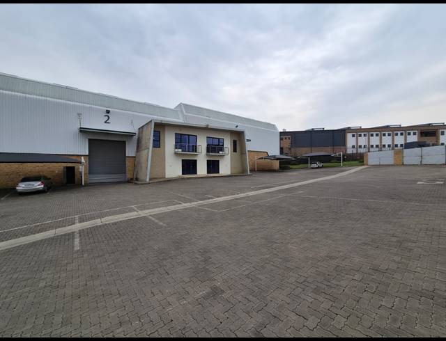 677M² WAREHOUSE TO LET IN LINBRO PARK